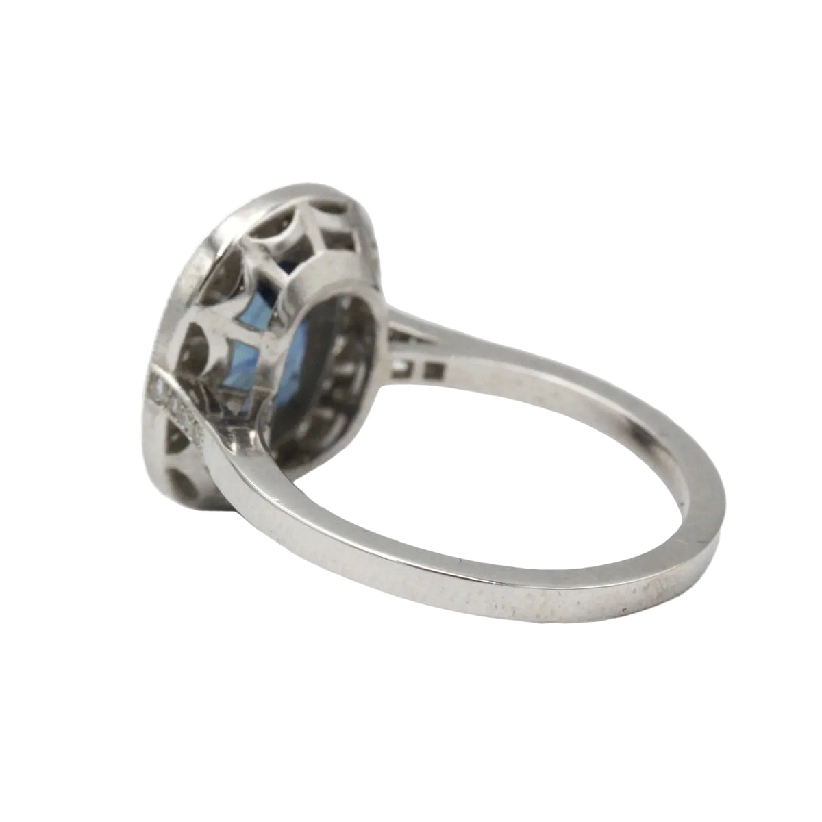 Entourage Ring in Platinum, Sapphire, and Diamonds