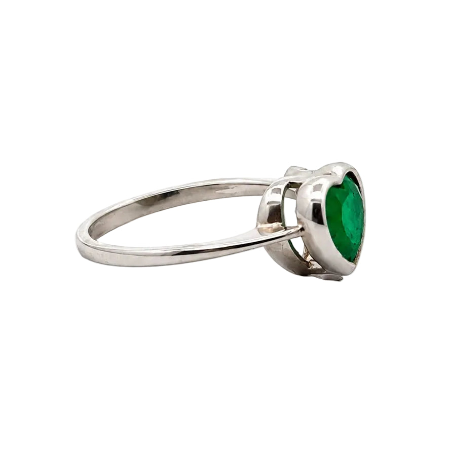 White Gold Solitaire Ring with an Emerald