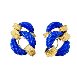 CHAUMET earrings in yellow gold and Lapis lazuli