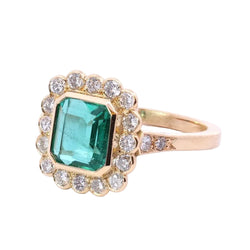 "Entourage" Ring in Yellow Gold, Emerald, and Diamonds