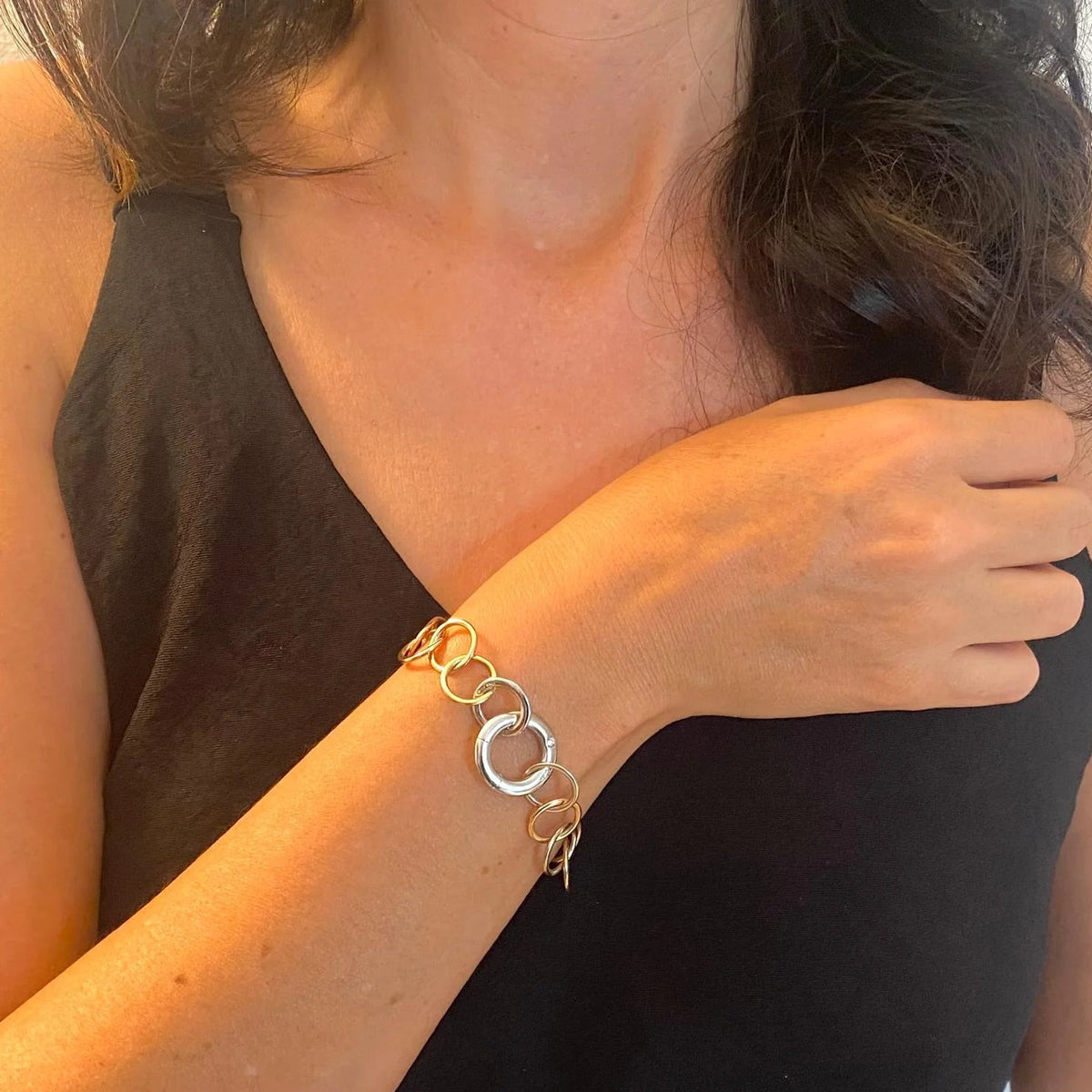 POMELLATO "Lucciole" Link Bracelet in white gold, yellow gold, rose gold, and diamonds