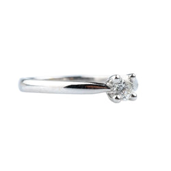 White Gold Solitaire Ring with Diamond