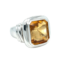 Cocktail Ring in White Gold and Citrine