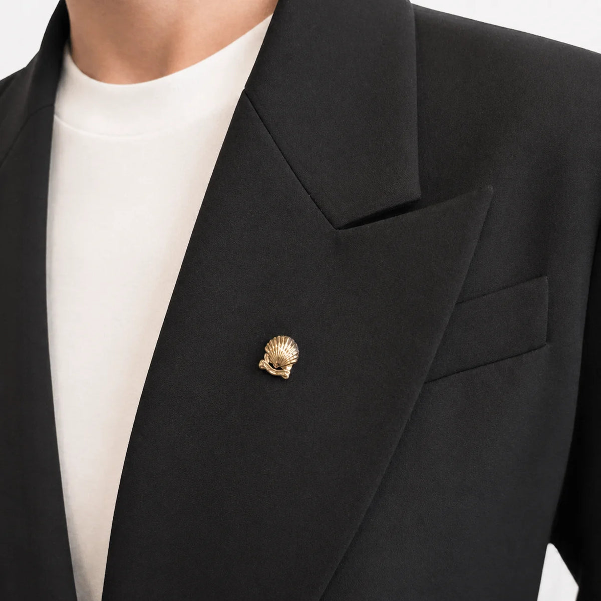 CARTIER brooch in yellow gold