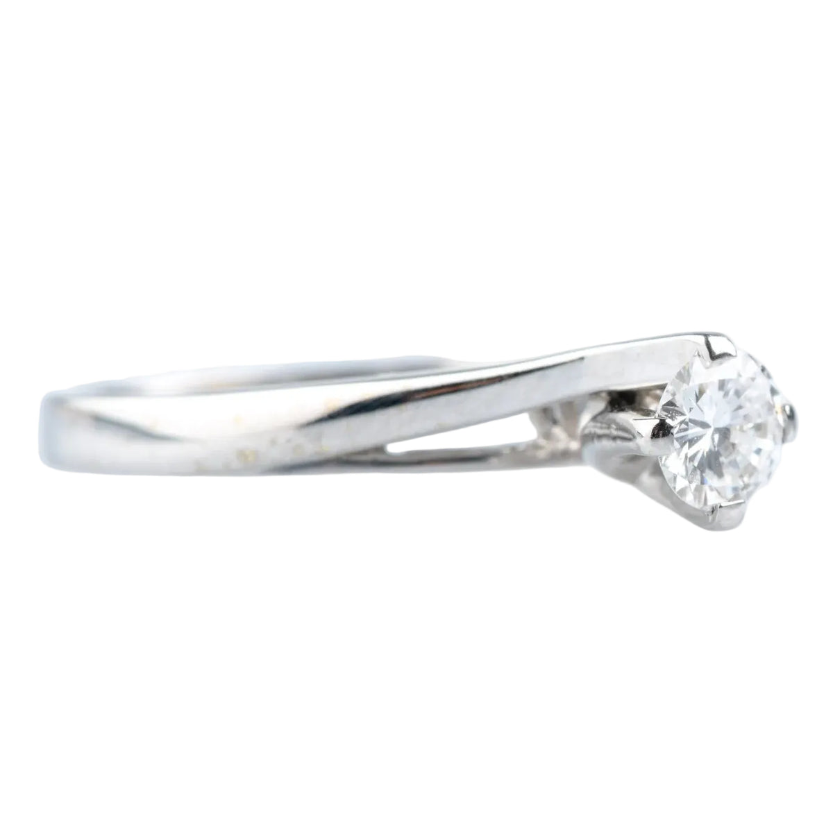 White Gold Solitaire Ring with Diamond