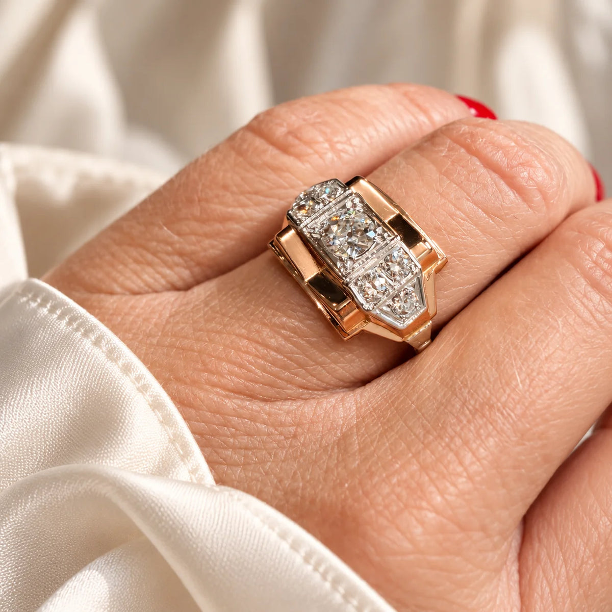 Tank Ring in Rose Gold and Diamonds