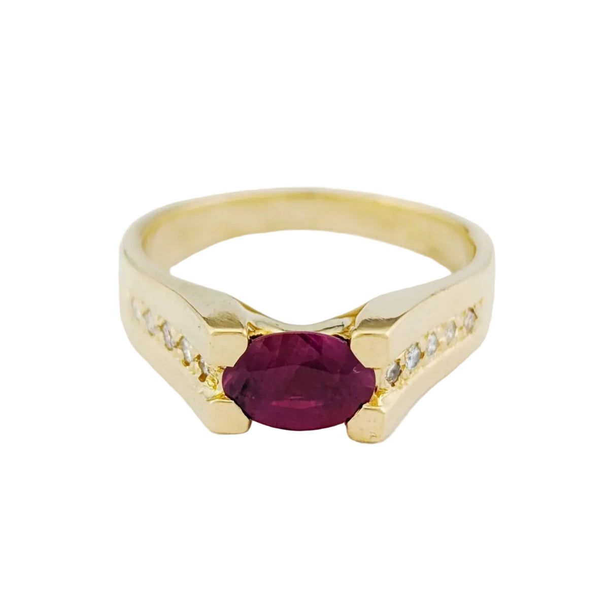 Yellow Gold Solitaire Ring with Ruby and Diamonds
