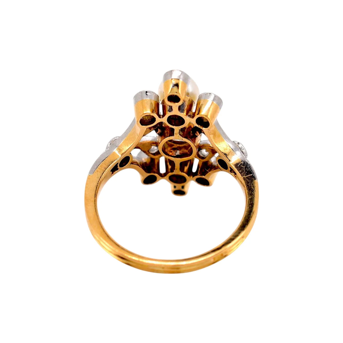 Bague en or jaune, perles et diamants