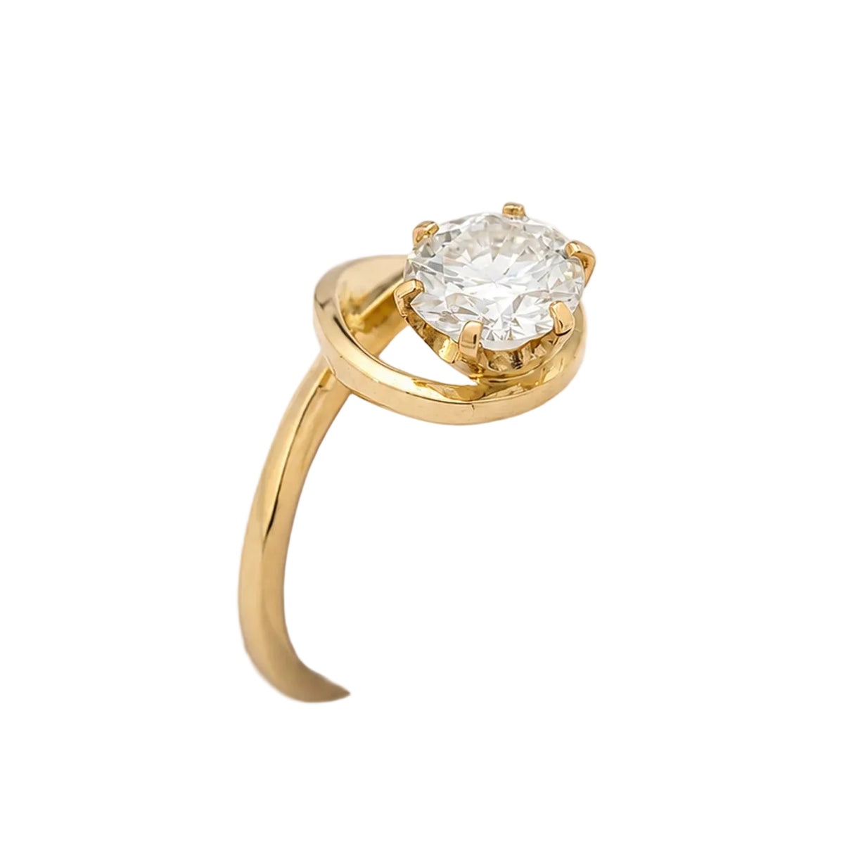 Yellow Gold Solitaire Ring with Diamond