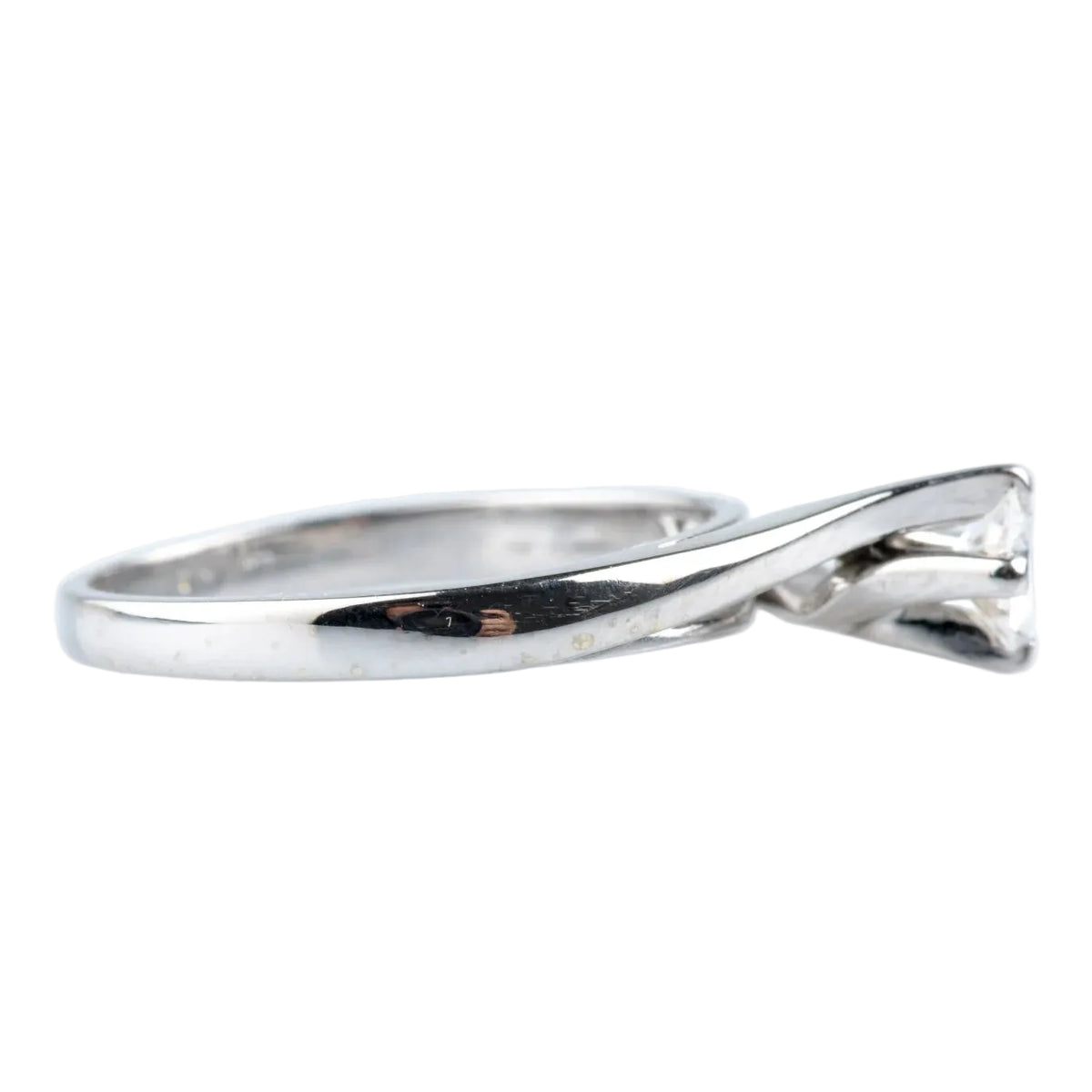 White Gold Solitaire Ring with Diamond