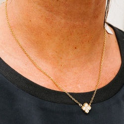 CARTIER "Mysterious India" Pendant Necklace in yellow gold and diamonds