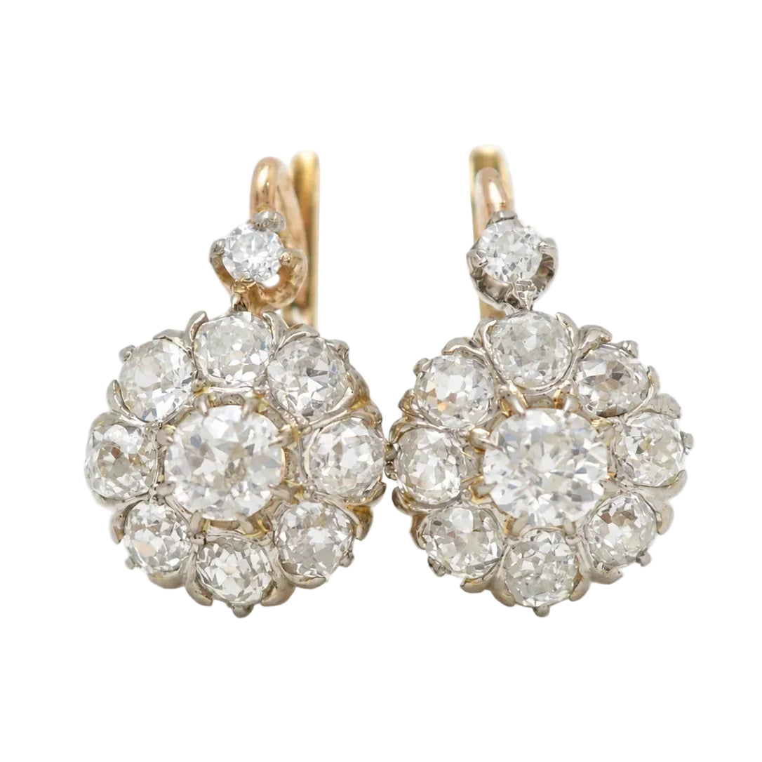 Lever-back earrings in yellow gold, Platinum, and Diamonds