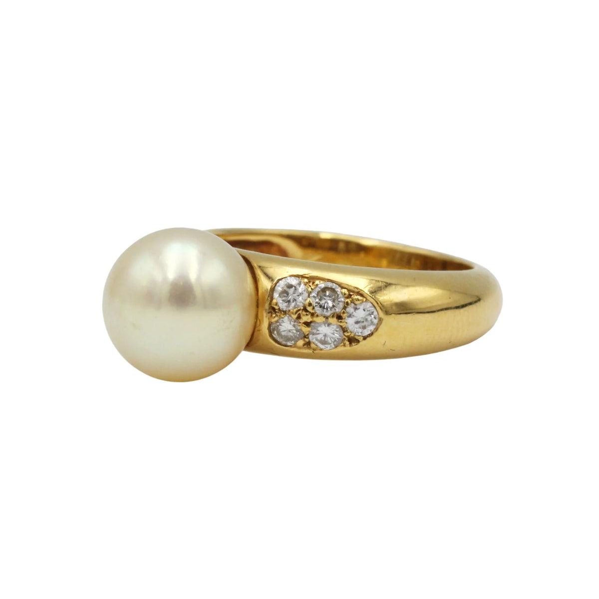 Yellow Gold Solitaire Ring with a Pearl and Diamonds