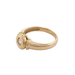 Yellow Gold Solitaire Ring with Diamond