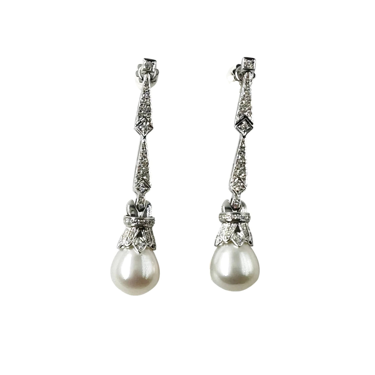White Gold Dangle Earrings with Pearls and Diamonds