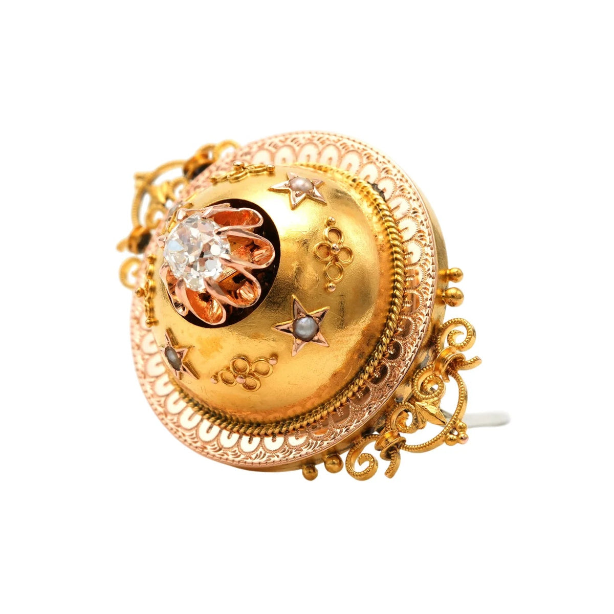 Yellow Gold Brooch with Pearls and a Diamond