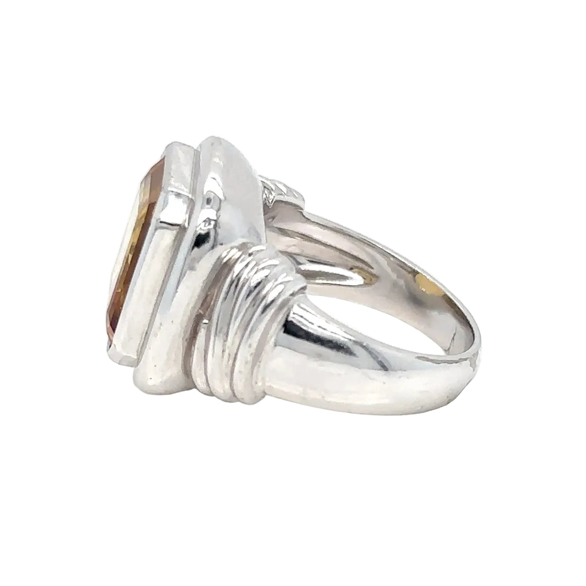 Cocktail Ring in White Gold and Citrine