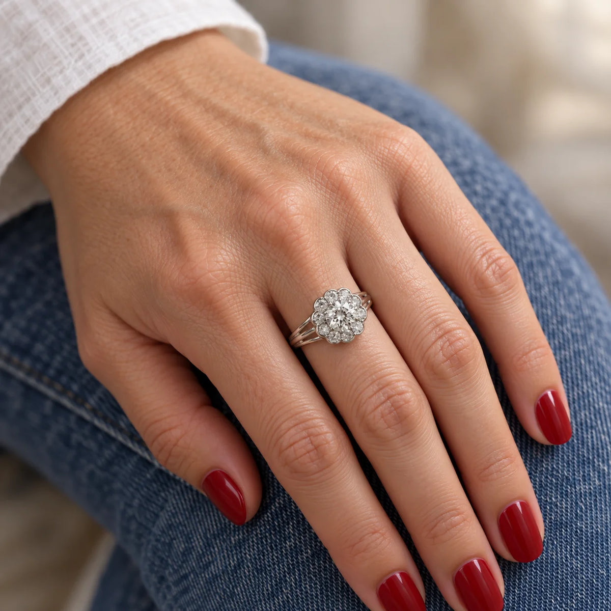 Bague Marguerite en platine et diamants