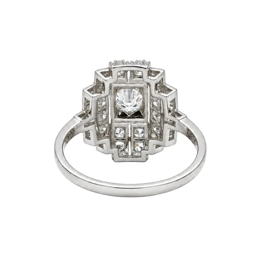 Entourage Ring in Platinum and Diamonds