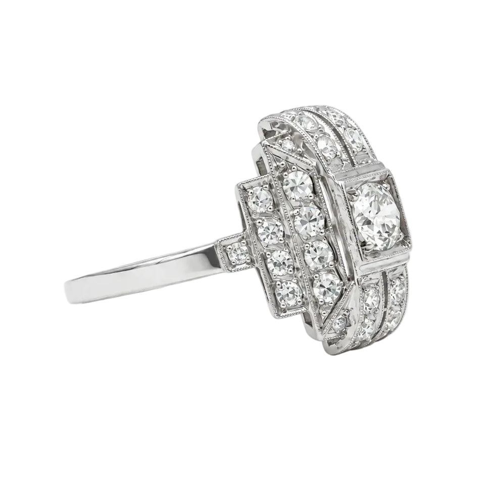 Entourage Ring in Platinum and Diamonds