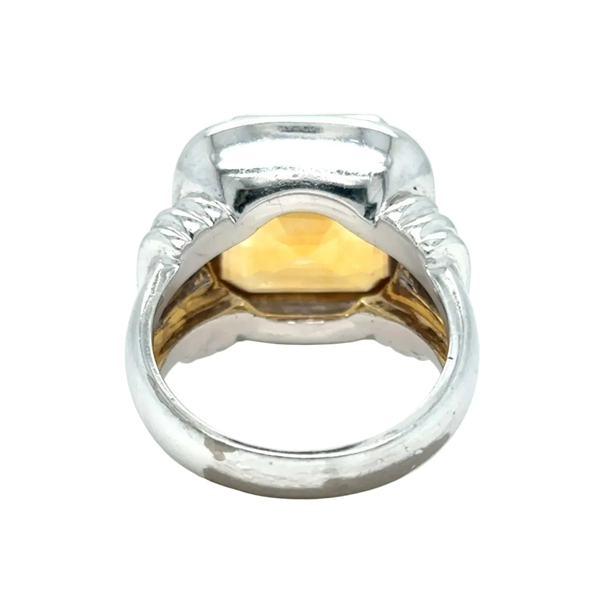 Cocktail Ring in White Gold and Citrine
