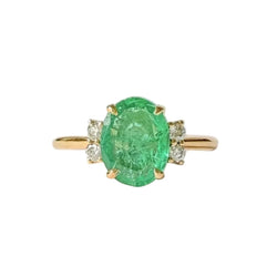 Yellow Gold Solitaire Ring with Emerald and Diamonds
