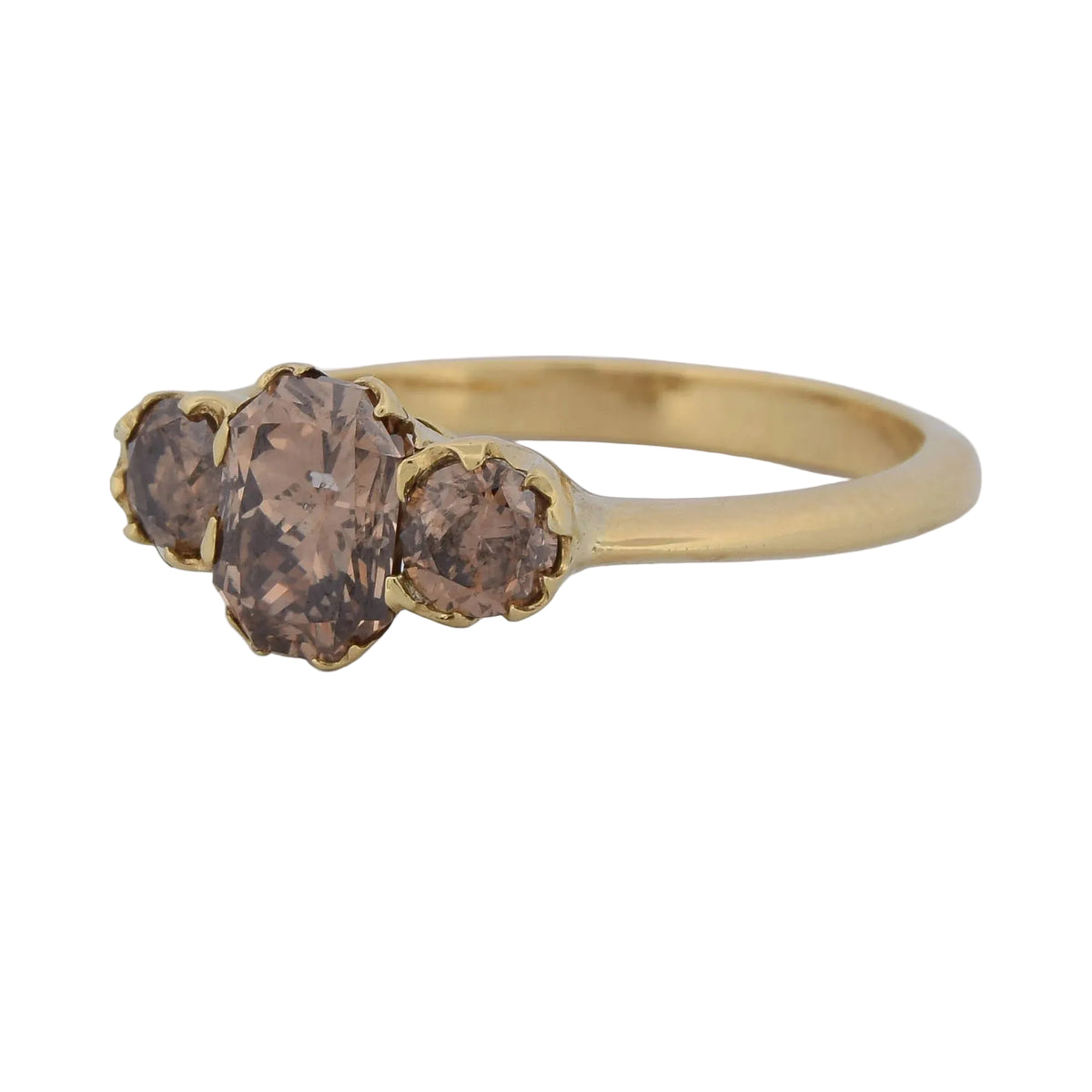 Trilogy Ring in Yellow Gold and Diamonds