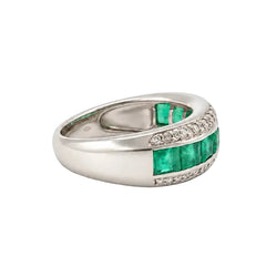 White Gold Band Ring with Emeralds and Diamonds