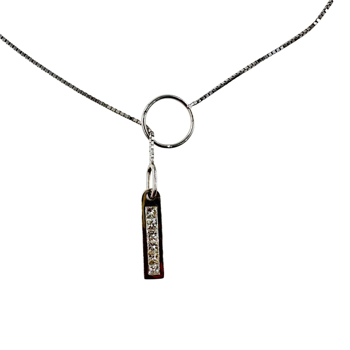 White Gold Necklace with Diamond Pendant