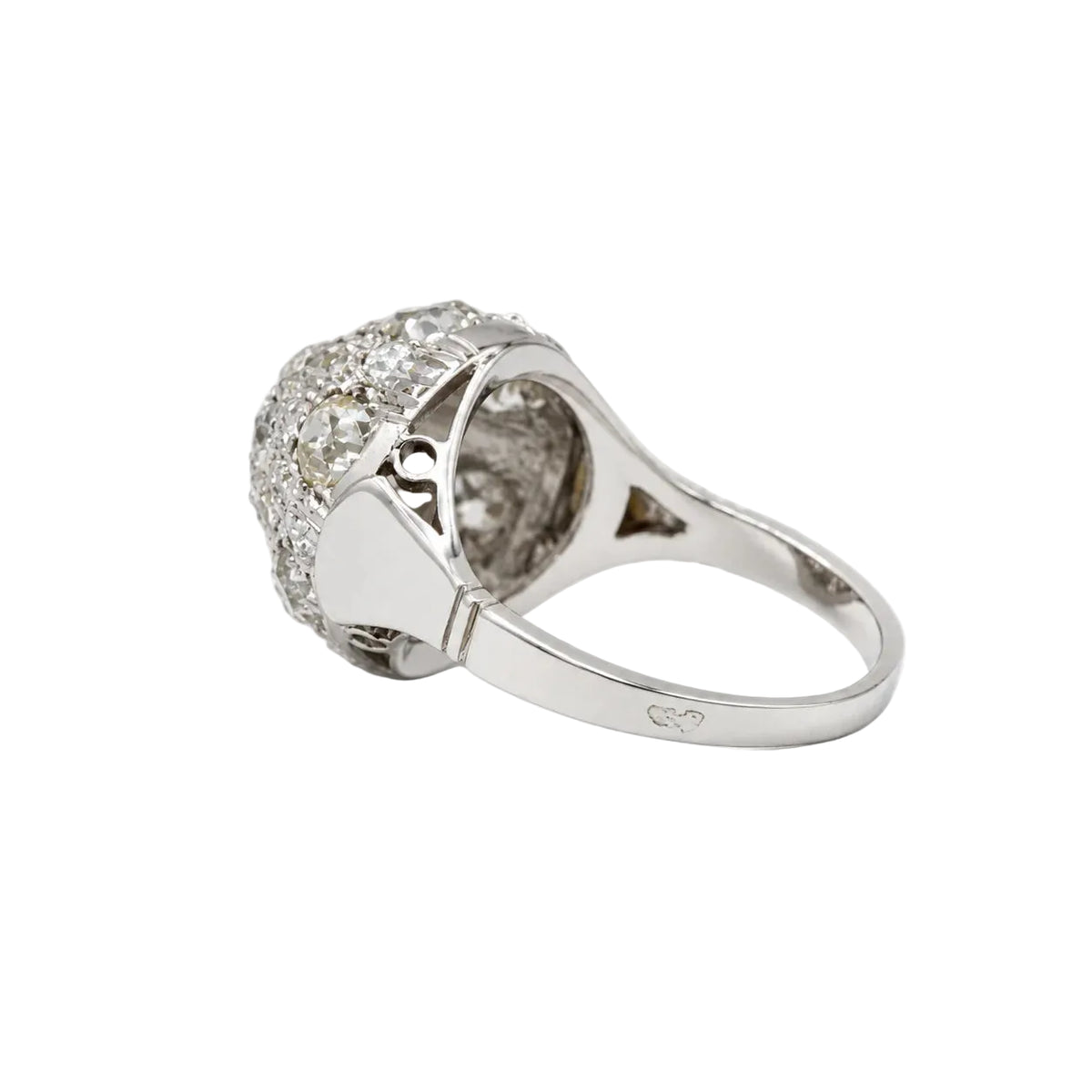 Bague Dôme en or blanc, platine et diamants