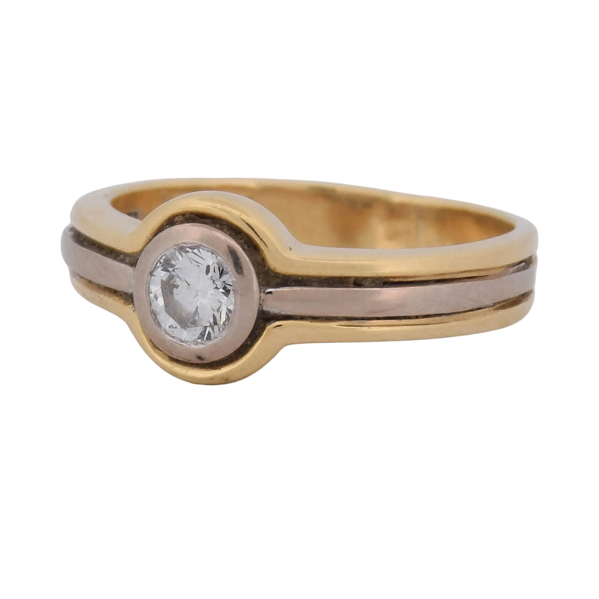 Solitaire Ring in Yellow gold, Rose gold, and Diamond