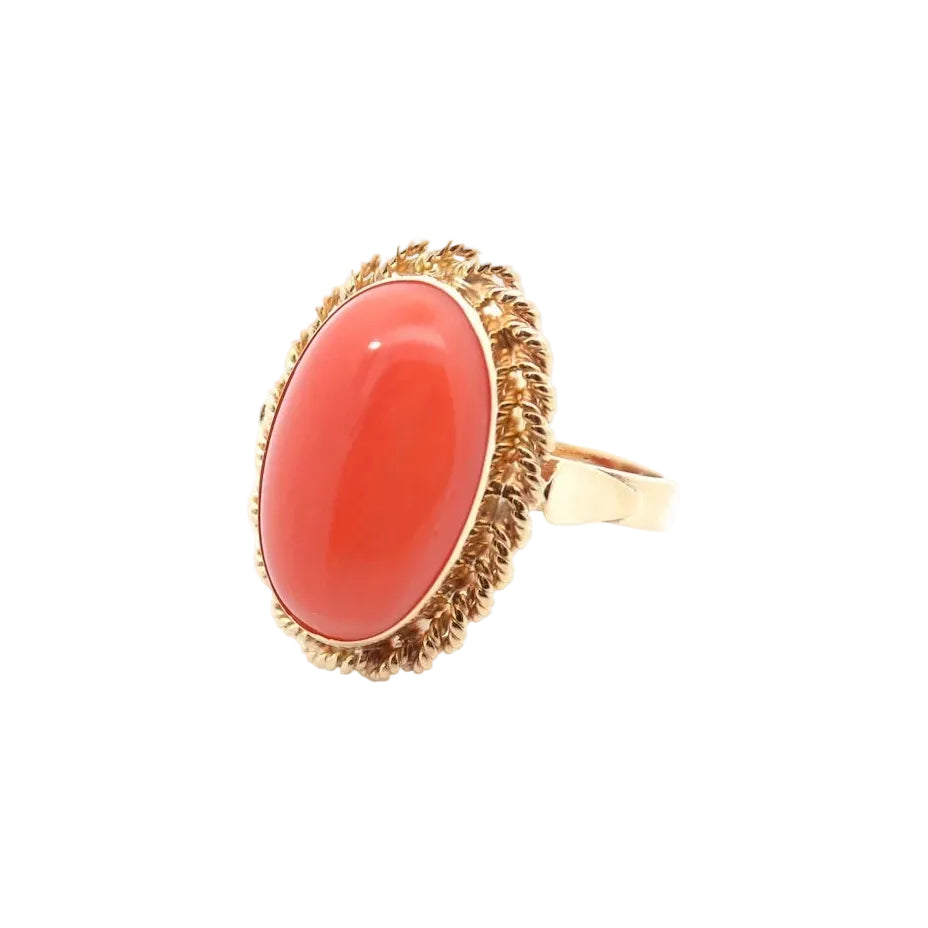 Bague Cocktail en or jaune et corail