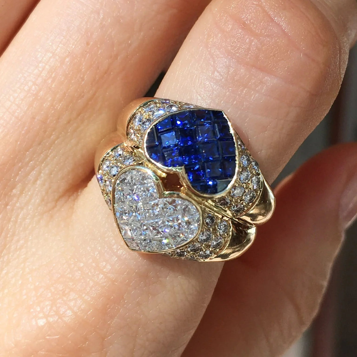 Bague Toi & Moi en or jaune, saphirs et diamants