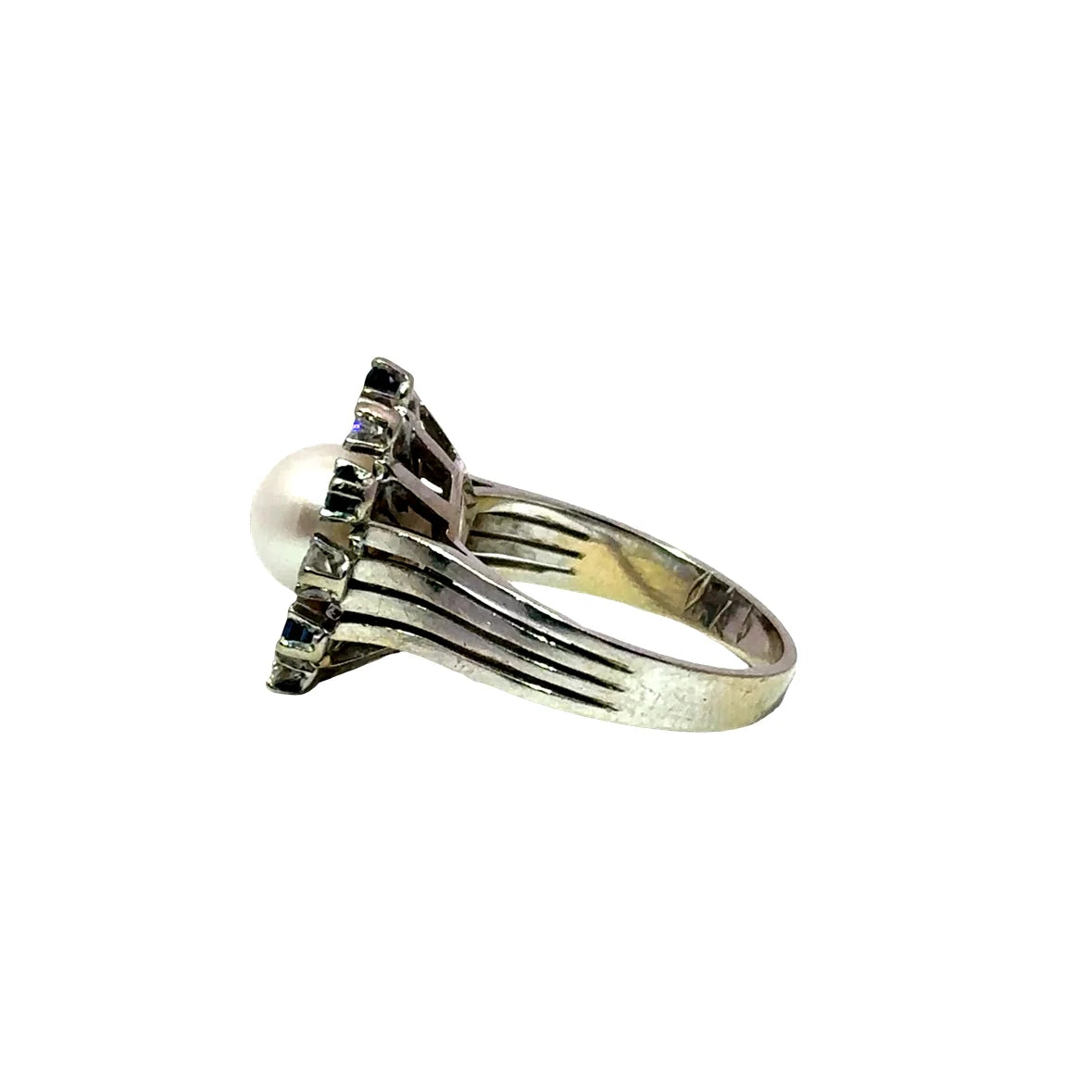 Marguerite Ring in Gold, Pearl, Sapphires, and Diamonds
