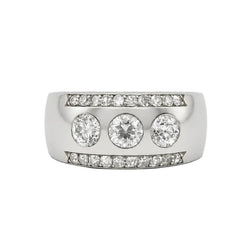 Trilogy Ring in Platinum and Diamonds