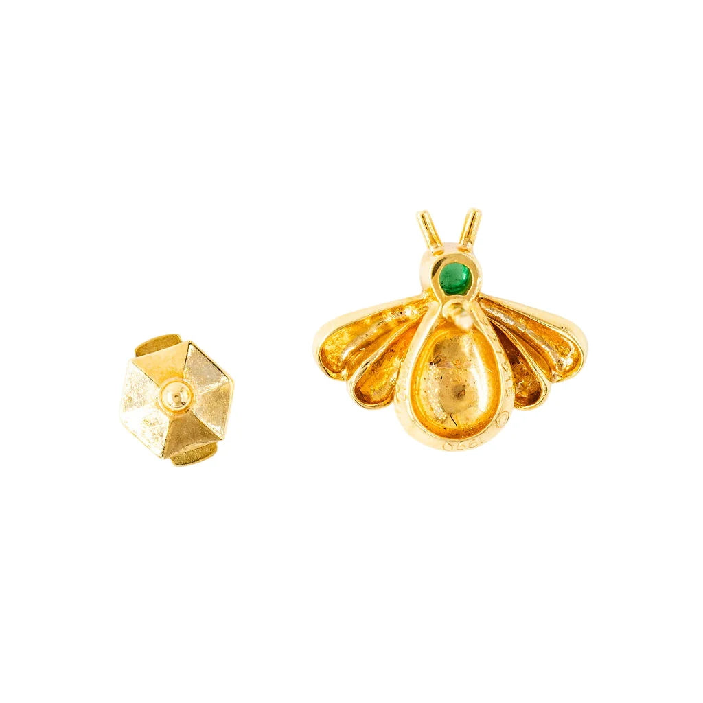 CARTIER "Bee" brooch in yellow gold, Enamel, and Emerald