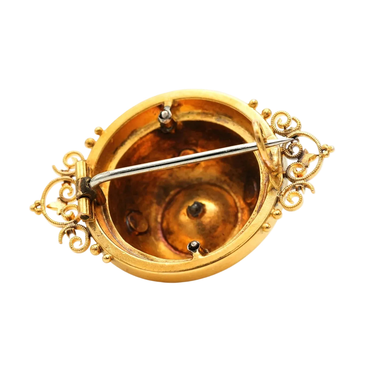 Yellow Gold Brooch with Pearls and a Diamond