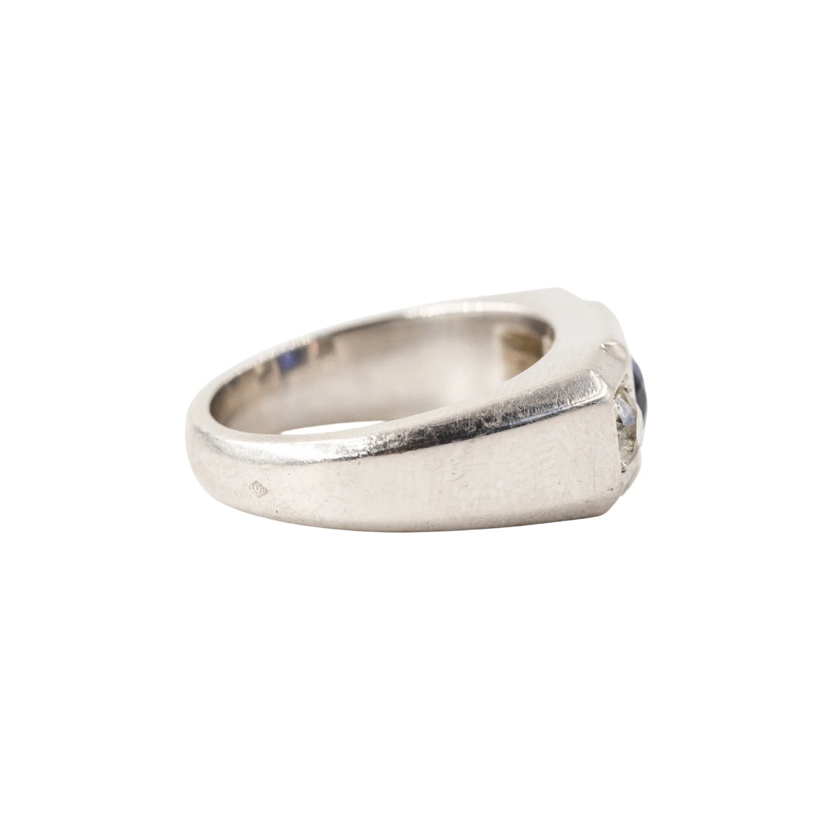 LOUIS HEISSLER Art Deco Tank Ring in platinum, sapphire, and diamonds