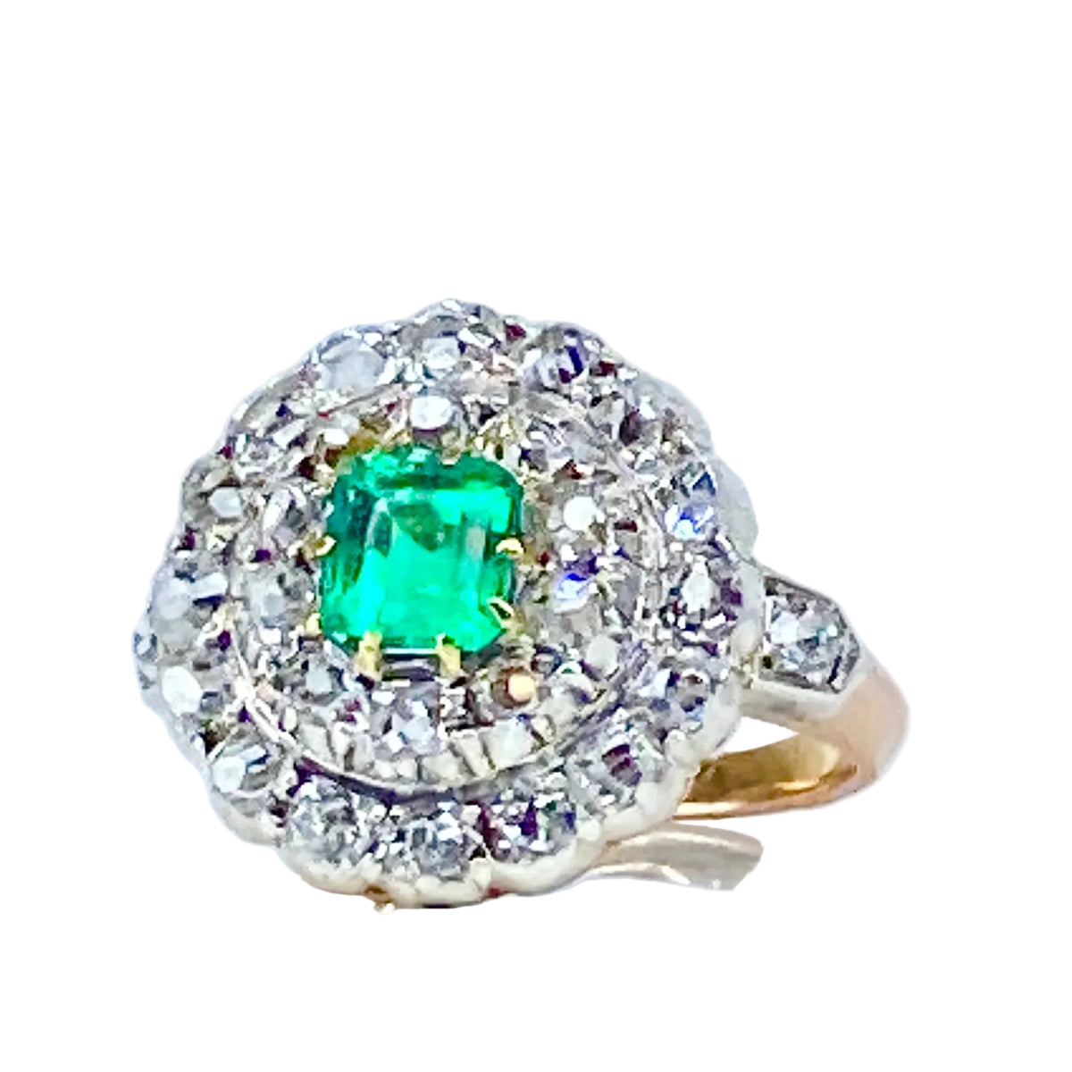 Marguerite Ring in white gold, yellow gold, emeralds, and diamonds