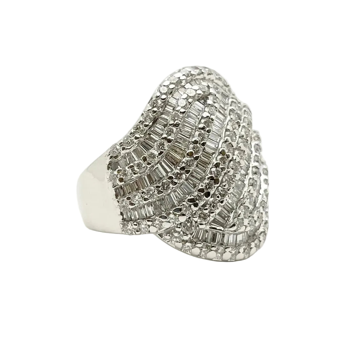 White Gold and Diamond Ring