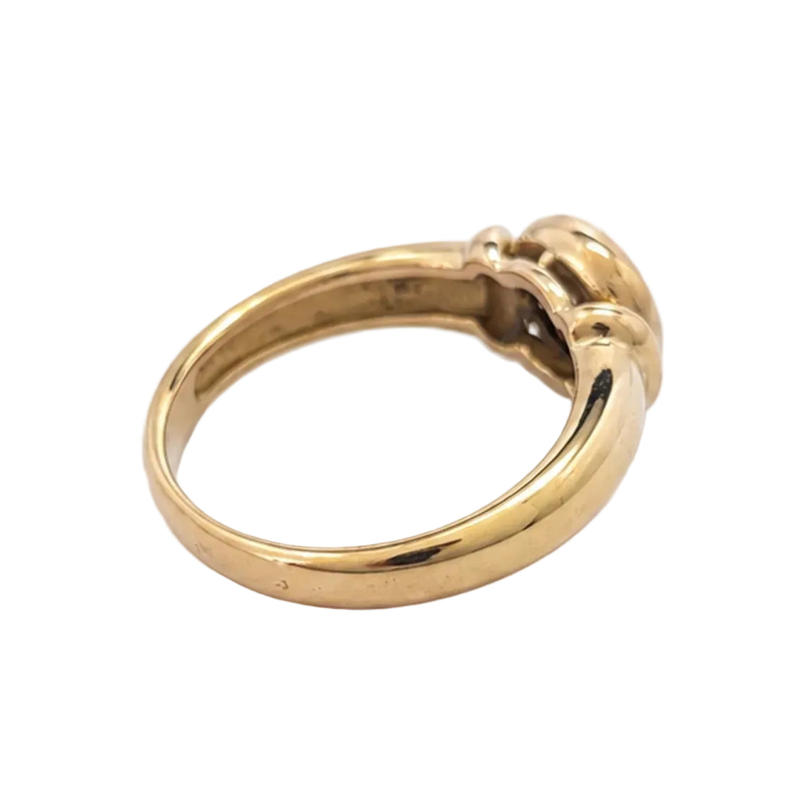 Yellow Gold Solitaire Ring with Diamond