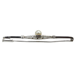 Brooch made of gold, platinum, pearls, and diamonds