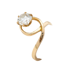 Yellow Gold Solitaire Ring with Diamond