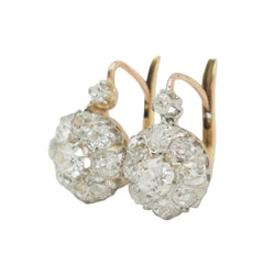 Lever-back earrings in yellow gold, Platinum, and Diamonds