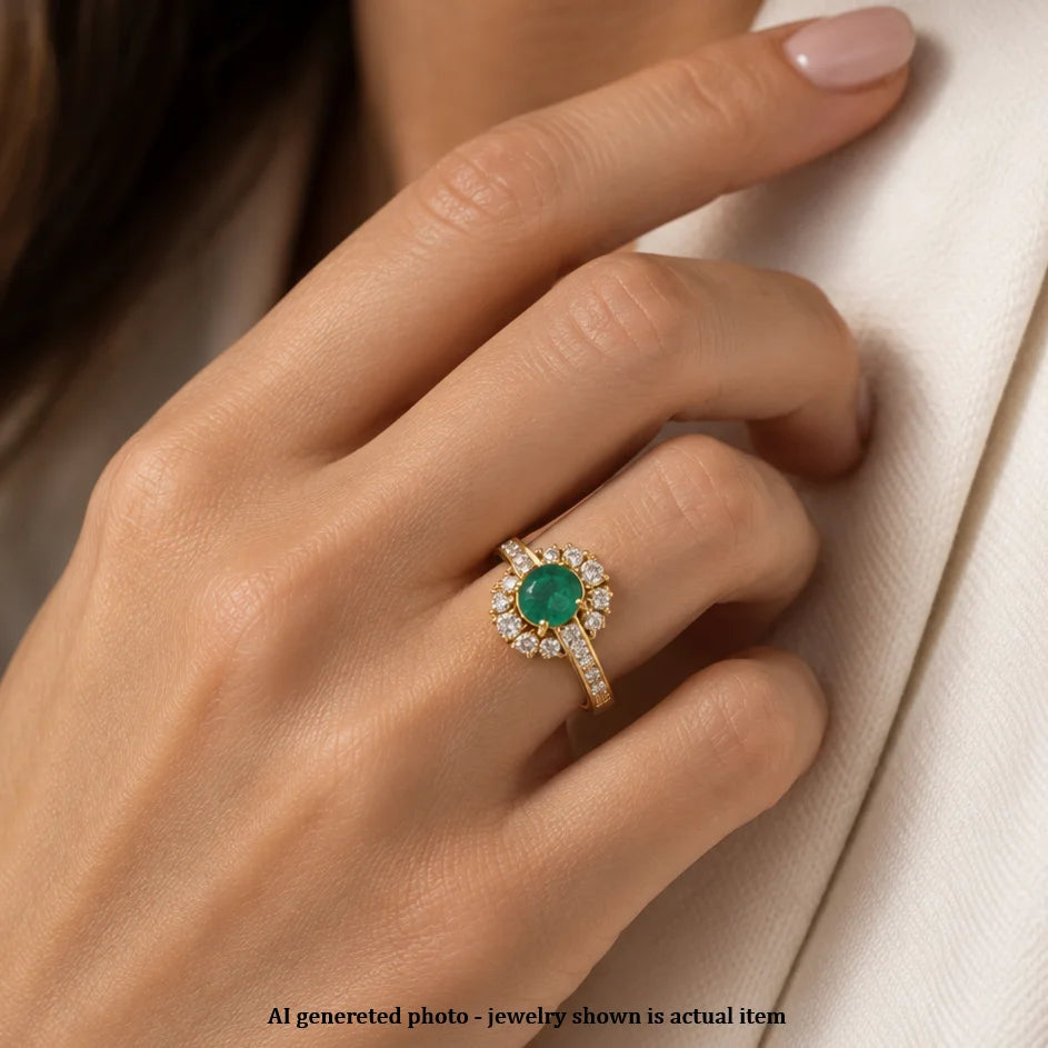 "Entourage" Ring in Yellow Gold, Emerald, and Diamonds