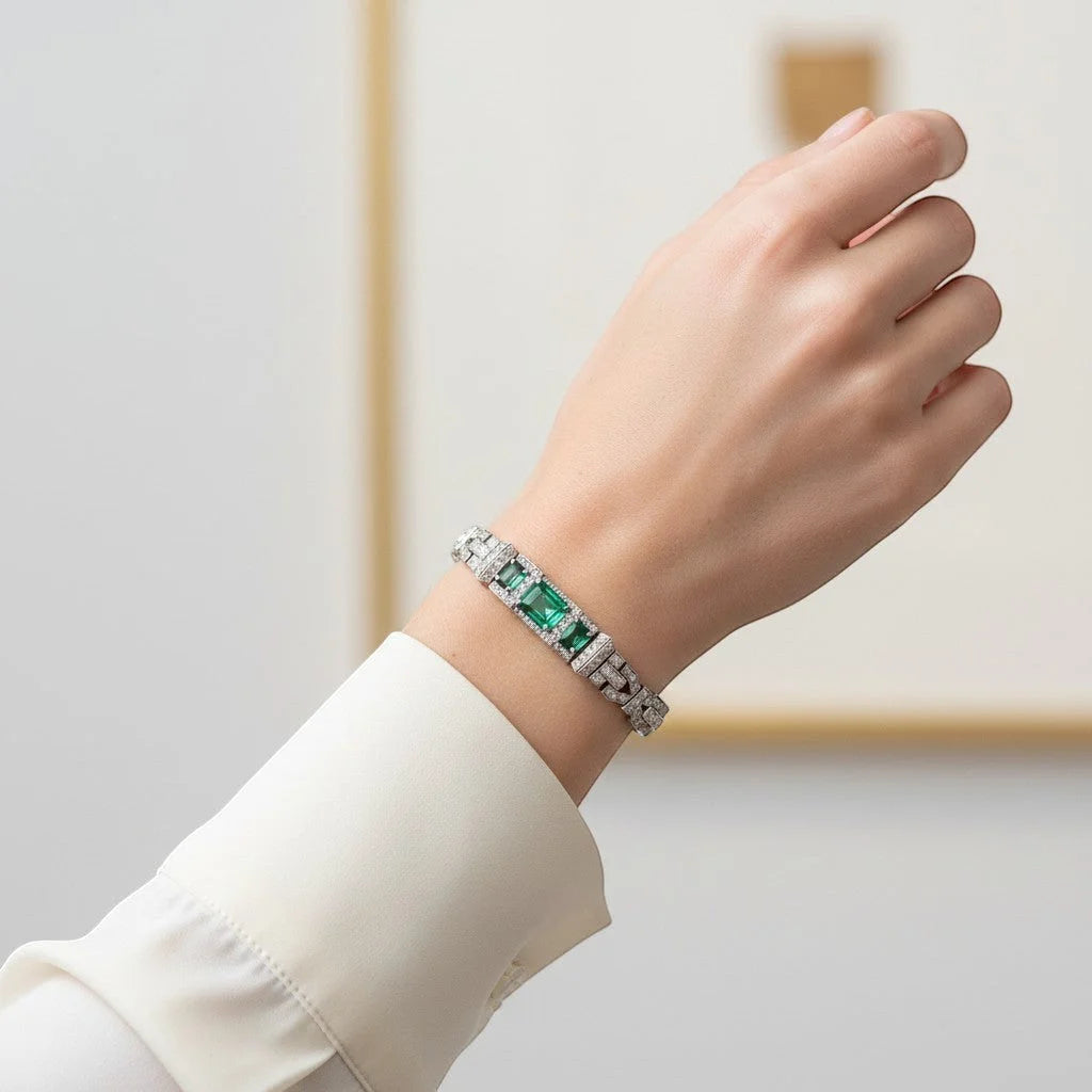 Art Deco bracelet in platinum, emeralds, and diamonds