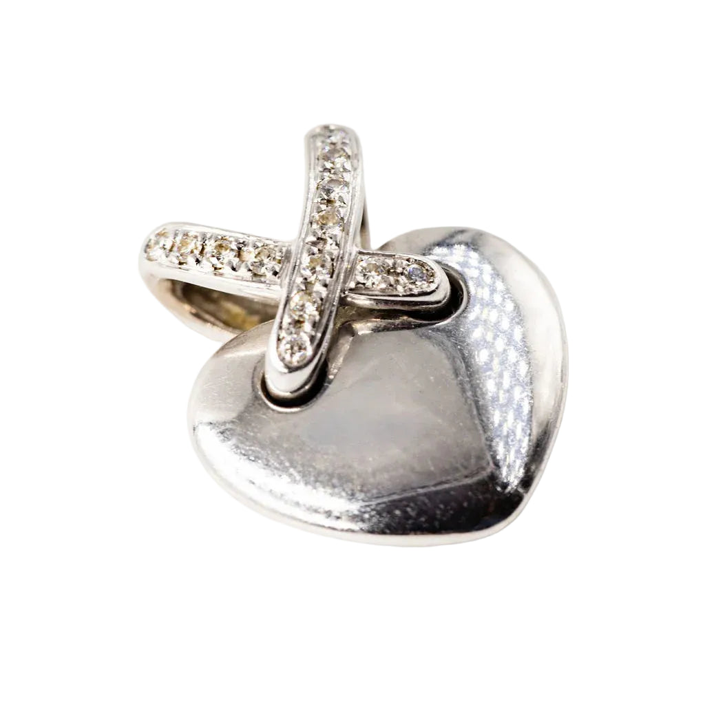 CHAUMET "Coeur Liens" Pendant in white gold and diamonds