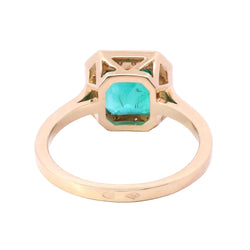 "Entourage" Ring in Yellow Gold, Emerald, and Diamonds
