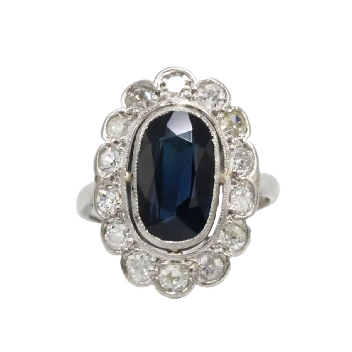Pompadour Ring in platinum, sapphire, and diamonds