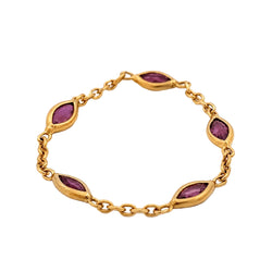 Yellow gold rings with sapphires and rubies